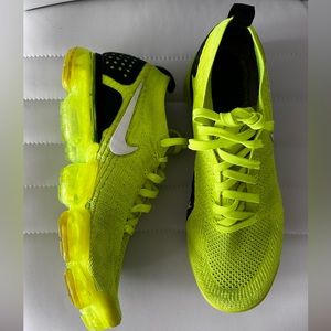 NIKE Vapor Max, Size 10, Neon Green